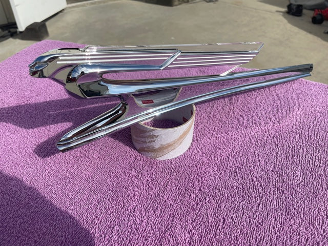 NORS flying lady goddess hood ornament with Lucite insert for 1941 Chevrolet vintage front hood trim accessory