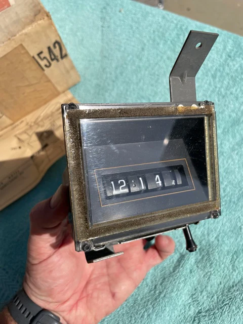 1979-1981 Chevrolet Impala & Caprice NOS Accessory Digital Clock #996242 - Image 5