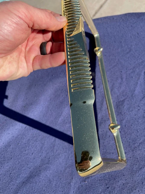 1958 Chevrolet Bel Air Biscayne Delray NORS Accessory GOLD Bowtie License Plate Frame - Image 12