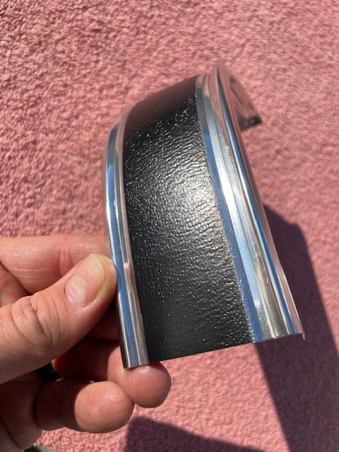 1981-1988 Chevrolet Truck Blazer Suburban NOS LH Lower Rear Corner B84 Trim Molding #14027593 - Image 3