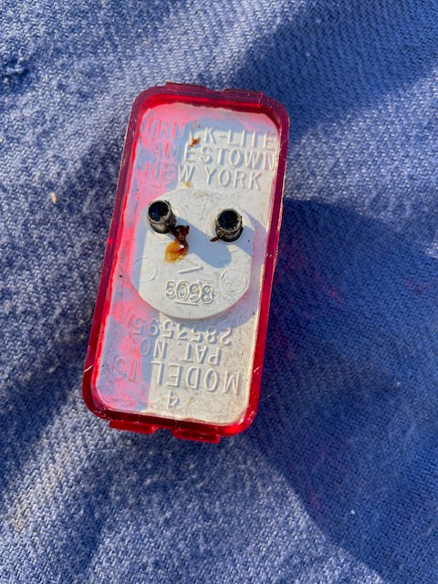 1983-1989 Chevrolet GMC Dually Truck NOS Red Tailgate Brake Stop Light #14067520 - Image 6