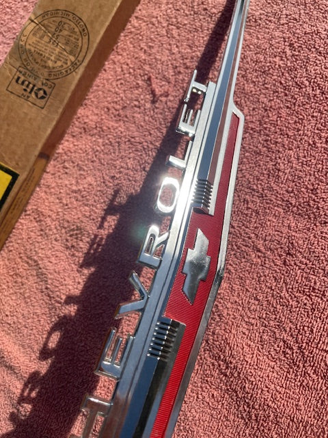 1962 Chevrolet Chevy II 2 Nova 4 6 300 Standard NOS Hood Lip Emblem #3792812 - Image 5