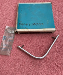 NOS right hand grille to fender lower trim molding for 1969 Chevrolet Chevelle part number 3952424