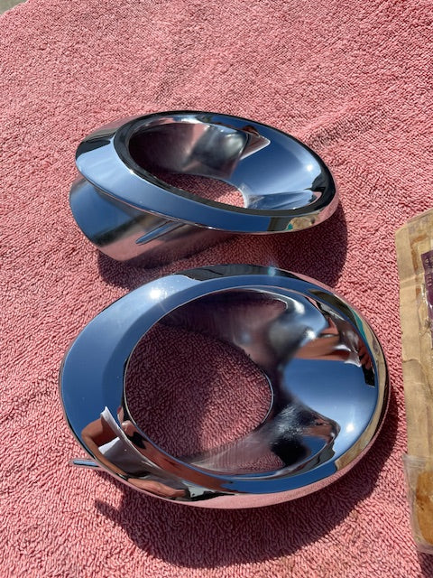 1966 1967 Chevrolet Corvette C2 Sting Ray NOS Rear Exhaust Tips Bezel Trim Pair #3892225 / 3892226 - Image 13
