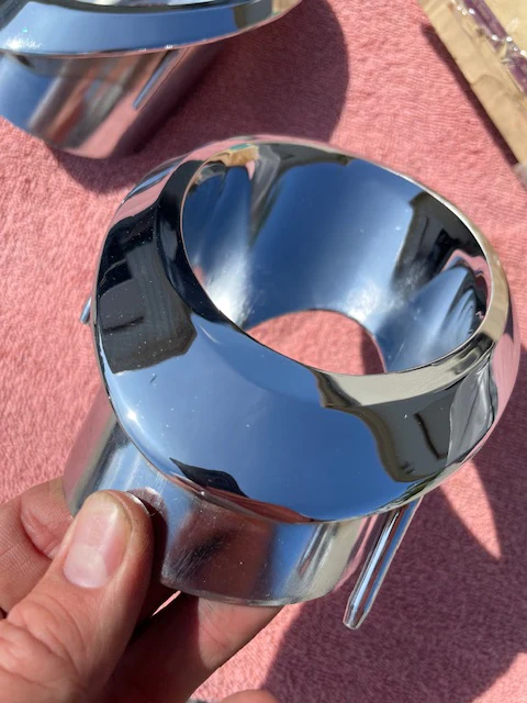 1966 1967 Chevrolet Corvette C2 Sting Ray NOS Rear Exhaust Tips Bezel Trim Pair #3892225 / 3892226 - Image 15