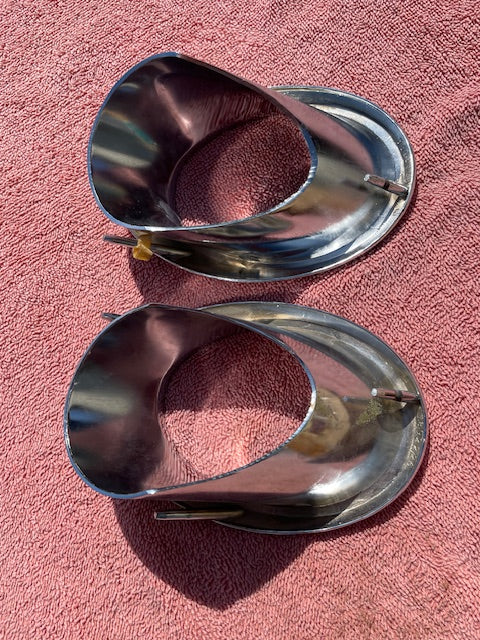 1966 1967 Chevrolet Corvette C2 Sting Ray NOS Rear Exhaust Tips Bezel Trim Pair #3892225 / 3892226 - Image 27