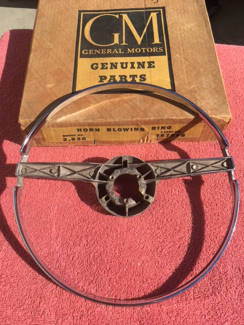 1951 1952 Chevrolet Styleline Fleetline Deluxe NOS Steering Wheel Horn Ring #757898 (Has small pits) - Image 4