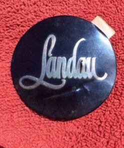 Alternative view of 1977 - 1981 Chevrolet Impala Caprice Landau Wire Wheel Hupcab Center Emblem