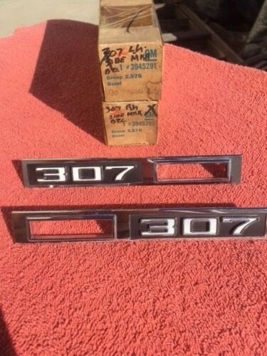 1969 Chevrolet Chevelle Malibu 307 NOS Front Fender Side Marker Emblem Trim Pair #3945291 / 3945252 - Image 2