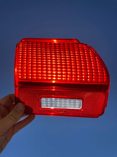 1969 Chevrolet Chevelle NOS GUIDE Tail Light Lamp Lens Pair #5961097 / 5961098 - Image 2