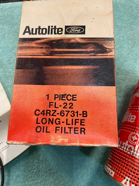 1958-1967 Chevrolet Car and Truck V-8 NOS Oil Filter FL-22 (OEM #5574540 / 5576054 / PF-141) - Image 2