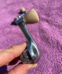 Alternative view of 1930's 1940's GM NOS Rose Tan Ivory Knob Vent Window Crank Handle Pair #4091272?