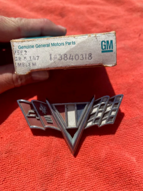 1965 - 1967 Chevrolet Impala V8 NICE USED Front Fender "V" Flag Emblem #3840318 - Image 3