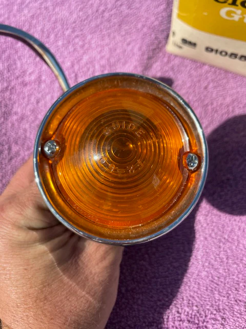 1963-1967 Chevrolet Corvette C2 NOS Park Light Lens Turn Signal Assembly #910552 / 5950980 / 5954440 - Image 2