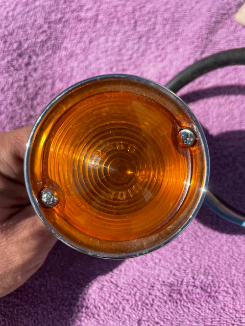 1963-1967 Chevrolet Corvette C2 NOS Park Light Lens Turn Signal Assembly #910552 / 5950980 / 5954440 - Image 3