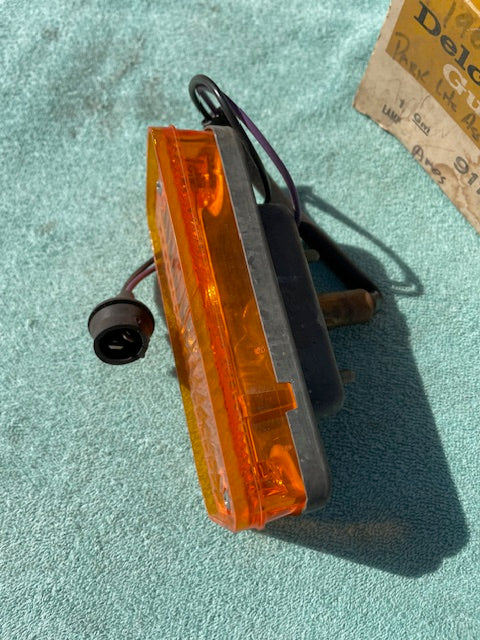 1967 Chevrolet Van G10 G20 NOS LH Park Light Lens Turn Signal Assembly #911459 - Image 8
