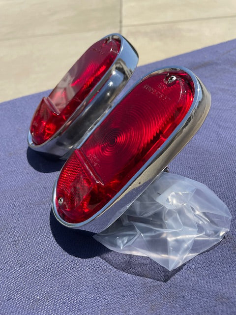 1955-1959 Chevrolet Suburban Panel Truck USED Tail Light Lamp Lens + Bezel Pair #5952787 / 5946391 - Image 3