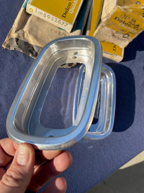 1960-1966 Chevrolet Fleetside Pickup Truck NOS Tail Light Lamp Lens + Bezel Pair #5952677 / 3763570 - Image 2