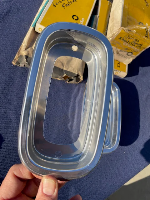 1960-1966 Chevrolet Fleetside Pickup Truck NOS Tail Light Lamp Lens + Bezel Pair #5952677 / 3763570 - Image 3