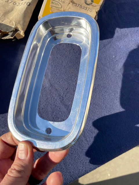 1960-1966 Chevrolet Fleetside Pickup Truck NOS Tail Light Lamp Lens + Bezel Pair #5952677 / 3763570 - Image 5