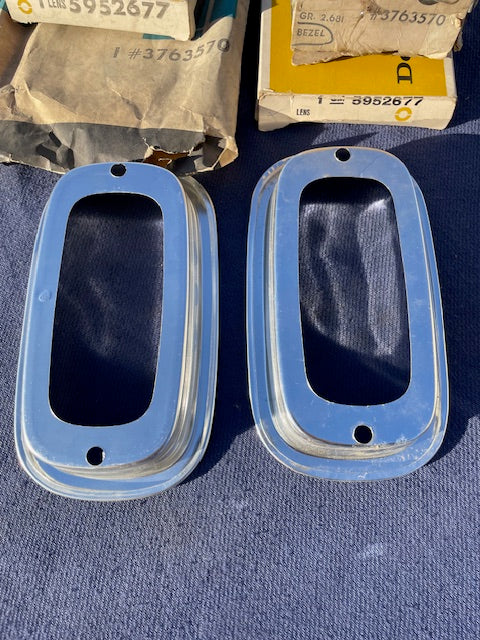 1960-1966 Chevrolet Fleetside Pickup Truck NOS Tail Light Lamp Lens + Bezel Pair #5952677 / 3763570 - Image 7
