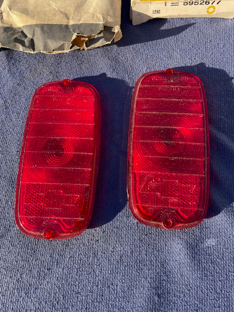 1960-1966 Chevrolet Fleetside Pickup Truck NOS Tail Light Lamp Lens + Bezel Pair #5952677 / 3763570 - Image 8