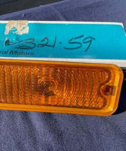 1973-1980 Chevrolet Truck Blazer NOS AMBER RH Park Light Lamp Lens #5964334