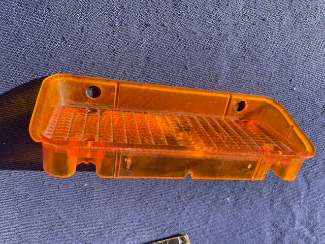 1971 1972 Chevrolet Truck Blazer NOS AMBER LH Park Light Lamp Lens #5964453 - Image 6