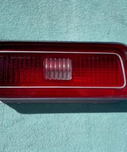 1974 Chevrolet Chevelle Malibu Laguna S3 NOS RH Tail Light Lens #5953054 (CRACK)