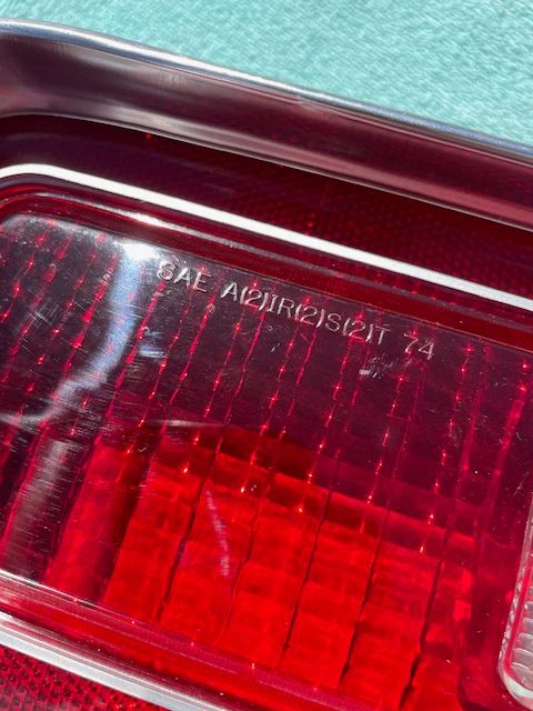 1974 Chevrolet Chevelle Malibu Laguna S3 NOS RH Tail Light Lens #5953054 (CRACK) - Image 13