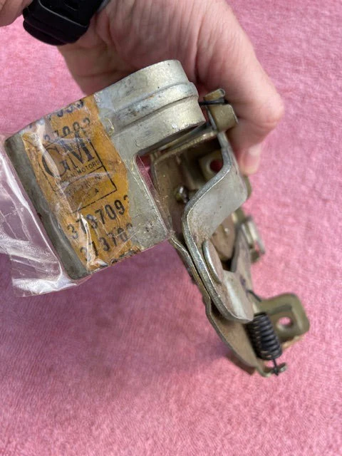 1955-1957 Chevrolet GMC Pickup Truck Suburban NOS Hood Latch #3737093 - Image 3
