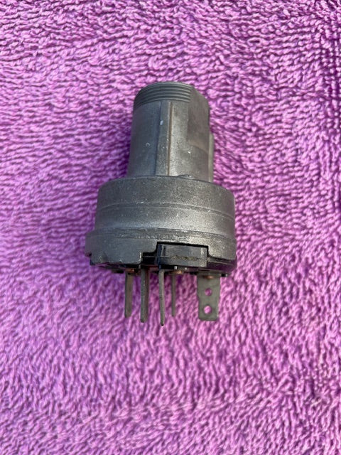 1960 Chevrolet Impala Biscayne Bel Air NOS Delco Remy Ignition Switch #1116576 - Image 2