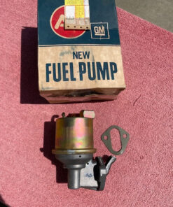 Alternative view of 1973-1976 Chevrolet Van V8 350 400 NOS Fuel Pump #6471181 AC 41217