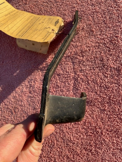 1965-1968 Chevrolet Corvette C2 C3 NOS Alternator Bracket Brace #3846565 - Image 3