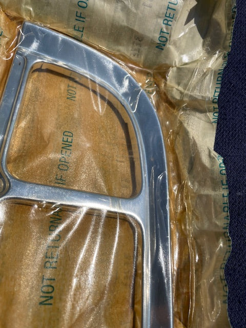 1967-1972 Chevrolet GMC Fleetside Truck Blazer Jimmy NOS Tail Light Bezel Pair #3944795 / 3944796 - Image 10