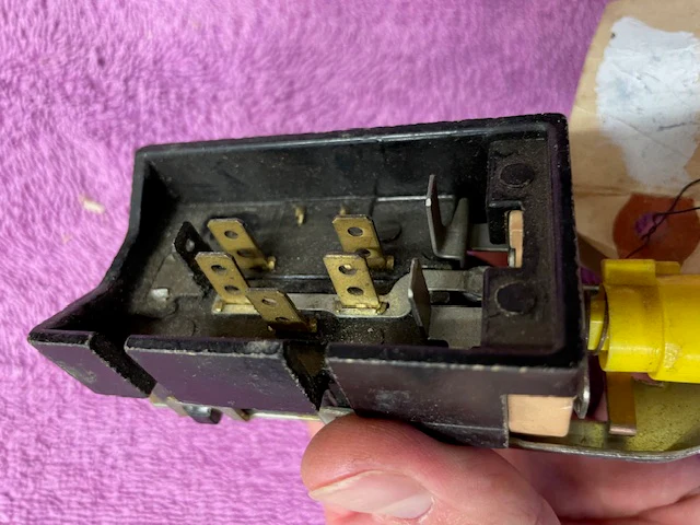 1960-1963 Chevrolet Corvair / F.C. 1962-63 Chevy II NOS Headlight Switch #1995096 / D-1518 - Image 5