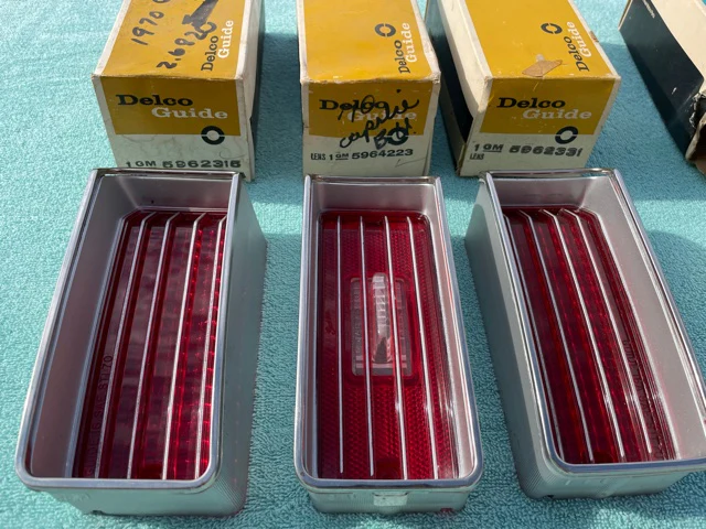 1970 Chevrolet CAPRICE ONLY NOS Tail Light Back Up Lamp Lens Set - Image 2