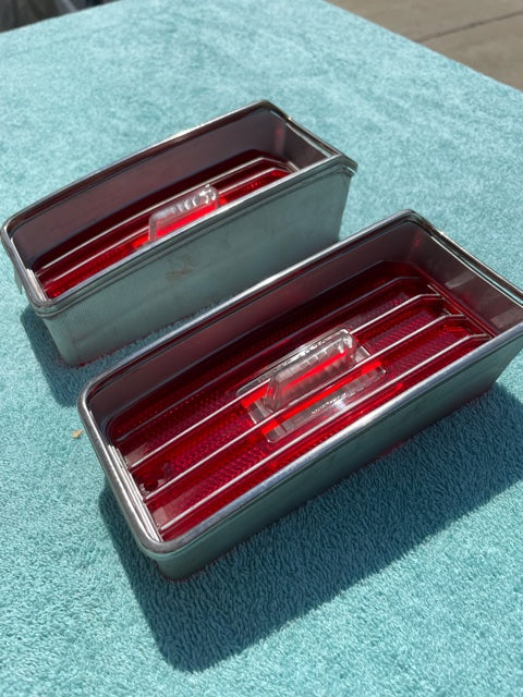 1970 Chevrolet CAPRICE ONLY NOS **DRIVER QUALITY** Tail Light (w/ Backup) Lamp Lens Pair #5964223 / 5964224 - Image 3