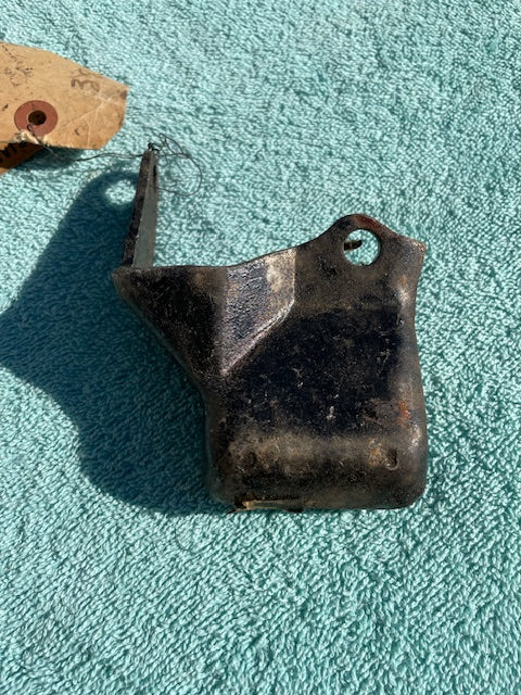 1966 1967 Chevrolet Chevelle Camaro Chevy II V6 NOS Steering Pump Bracket #3891598 - Image 2