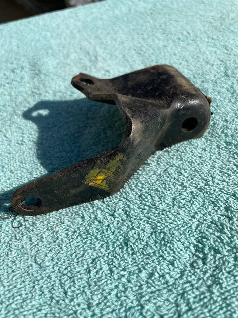 1965 - 1970 Chevrolet Impala Bel Air Biscayne Caprice V6 NOS Steering Pump Bracket #3891598 - Image 2