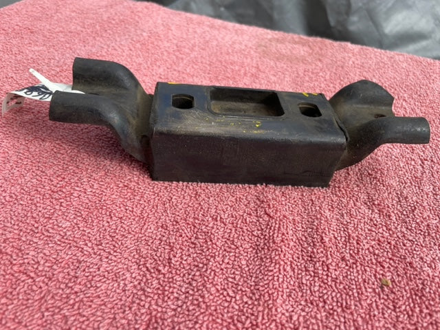 1950 1951 Chevrolet Pass NORS Powerglide Transmission Motor Mount #3690416 - Image 2