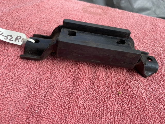 1950 1951 Chevrolet Pass NORS Powerglide Transmission Motor Mount #3690416 - Image 3