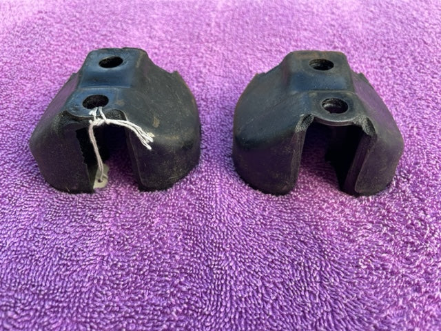 1937-1952 Chevrolet Pickup Truck NORS Rear Engine Motor Mounts PAIR #595741 - Image 2