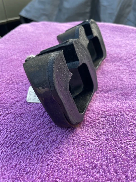 1937-1952 Chevrolet Pickup Truck NORS Rear Engine Motor Mounts PAIR #595741 - Image 6