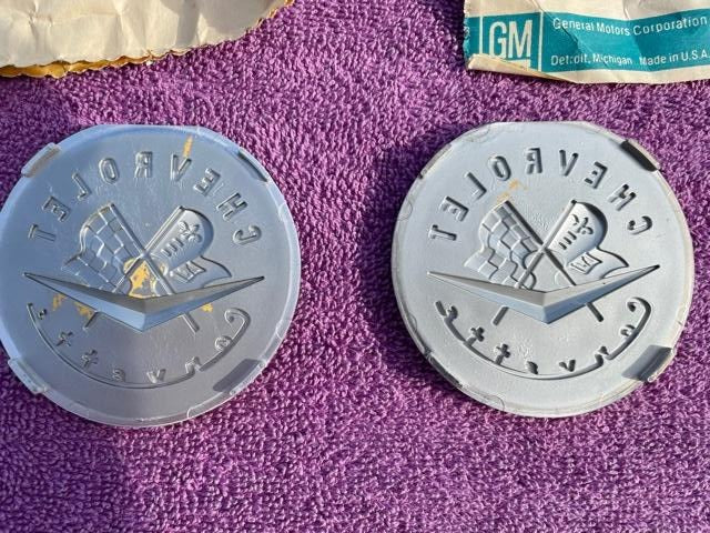 1956 1957 Chevrolet Corvette C1 NOS Hood / Trunk Deck Lid Emblem PAIR #3725754 - Image 6