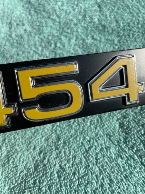 1975 1976 Chevrolet Pickup Truck C10 C20 C30 NOS "454" Grille Emblem #357286 (cast 343992) - Image 10