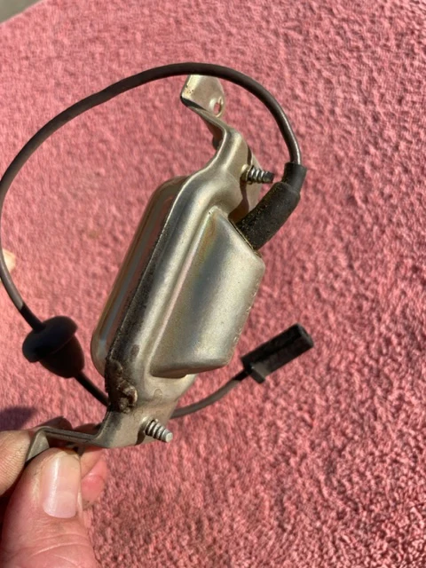 1966-1971 Chevrolet NOS Delco GUIDE License Plate Lamp Lens Assembly #910967 - Image 6