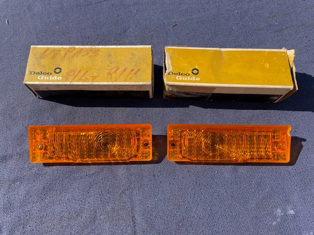 1968 Chevrolet Bel Air Biscayne Impala Caprice NOS Amber Park Light Lens Pair #5960367 / 5960368