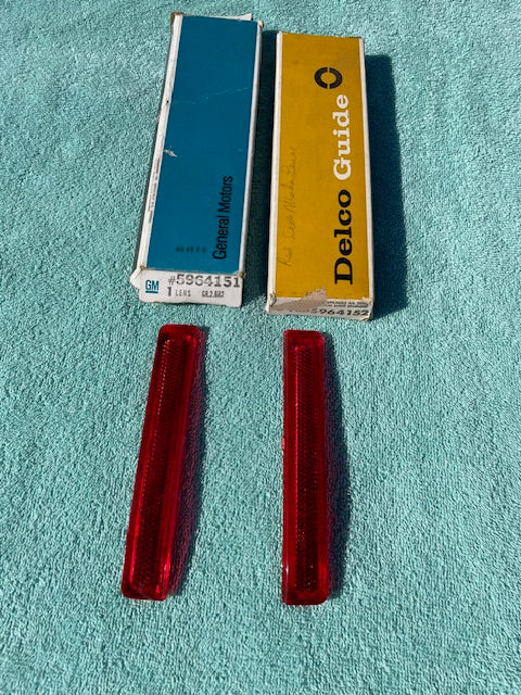1970 - 1972 Chevrolet Chevelle Wagon El Camino NOS Tail Light Reflex Lens Pair #5964151 / 5964152