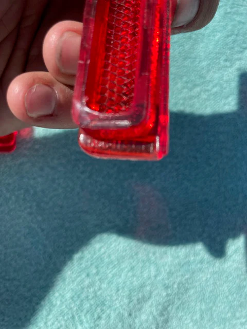 1970 - 1972 Chevrolet Chevelle Wagon El Camino NOS Tail Light Reflex Lens Pair #5964151 / 5964152 - Image 5
